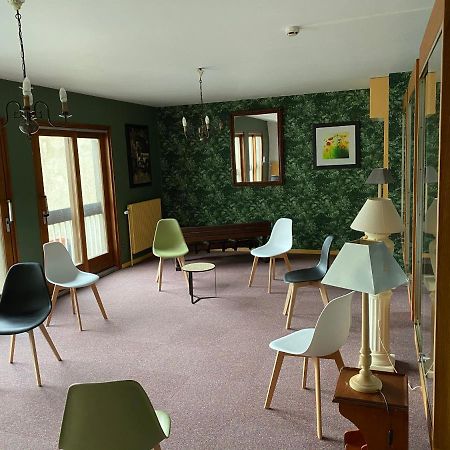 Les Cigognes Hotel Abreschviller Buitenkant foto