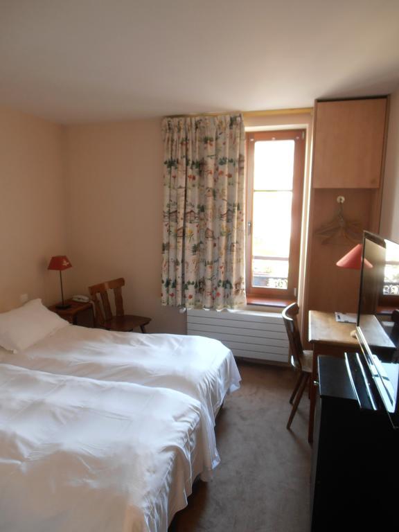 Les Cigognes Hotel Abreschviller Kamer foto