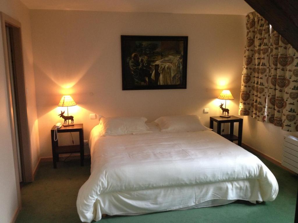 Les Cigognes Hotel Abreschviller Kamer foto
